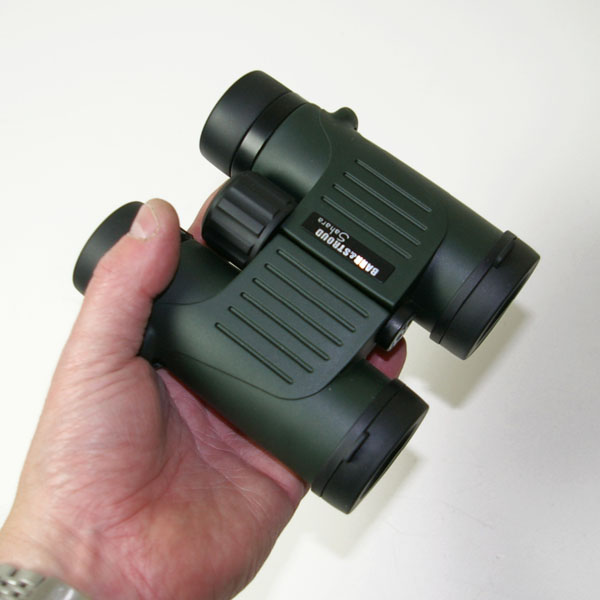 Barr & Stroud Sahara 8x32 Mid-compact roof prism binocular